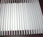 金属焼付塗装実績：Ｔ５０１８ 蓋 通信機器部品（2009年2月-2）アルミ押し出し材　塗装