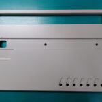 2023年4月金属焼付塗装実績　郵便受け扉　塗装後