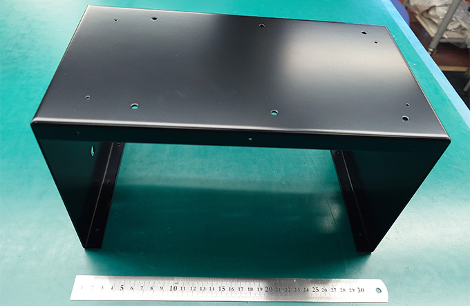 2025年金属焼付塗装実績｜アンプ部品